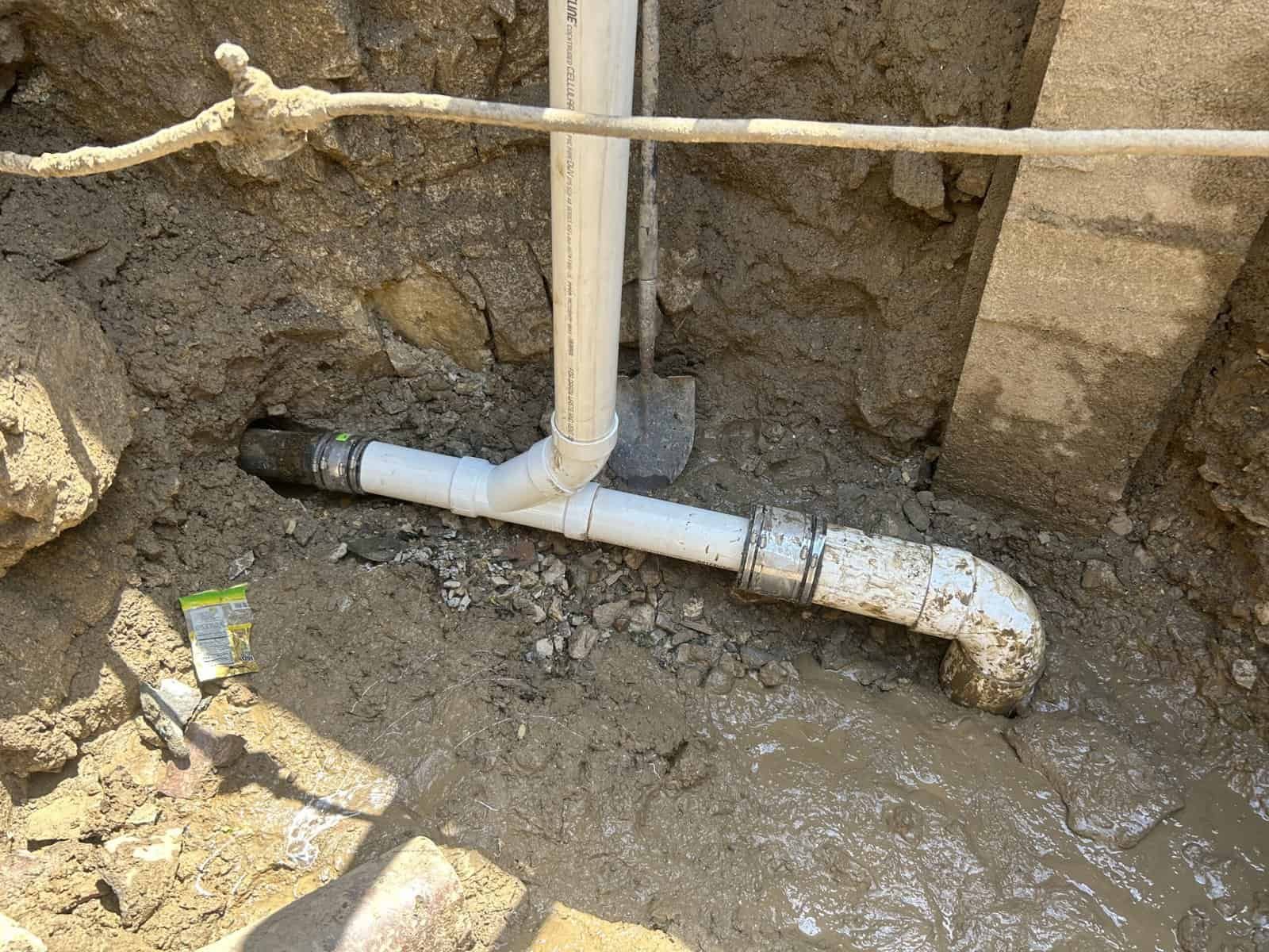 Thompson Trenchless and Hydro Jetting can help with pipe issues found in wet, muddy yard or under concrete barriers.