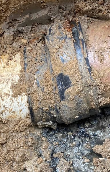 Thompson Trenchless and Hydro Jetting shows how their pipe repair services fix leaks and keep pipes working well.